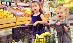 5 astuces simples pour faire l’épicerie avec des tout-petits en s’amusant