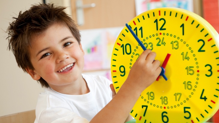 Se préparer au changement d’heure avec les petits