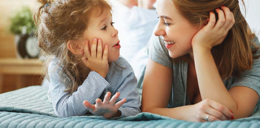 5 trucs d’éducatrices pour faciliter la communication avec les tout-petits