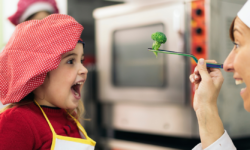 Comment nourrir son enfant sainement et éviter les crises?